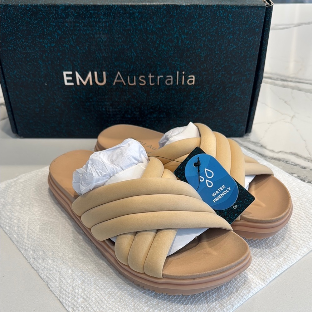 NEW EMU Australia Wallaman Slide Macadamia Size 6
